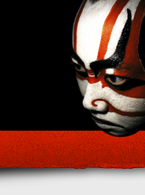 The JoeyToes header of an actor painted with kabuki makeup (kumadori).